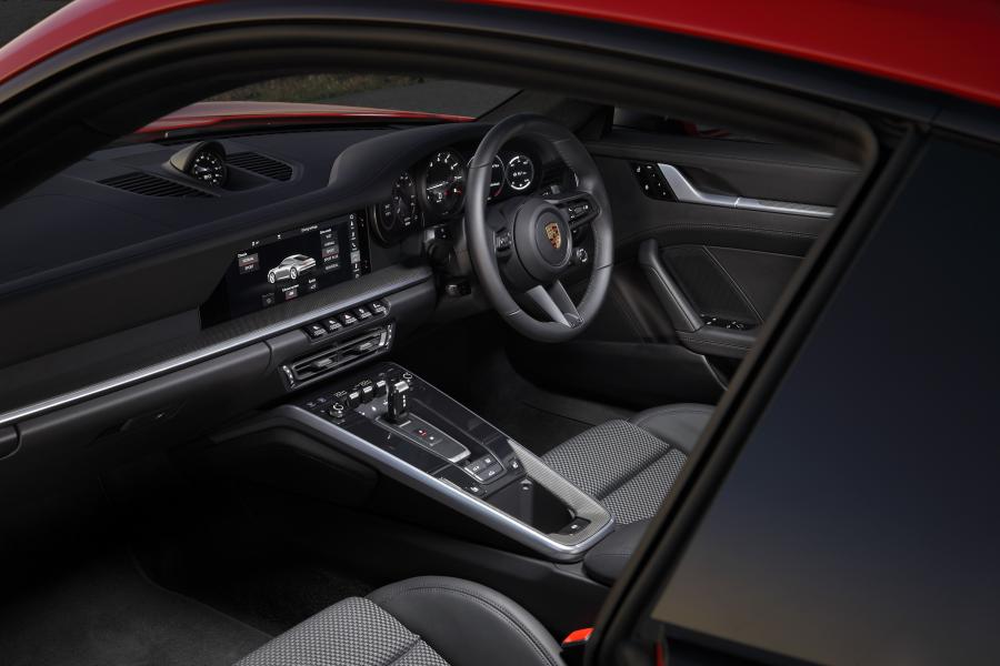 Интерьер Porsche 911 Carrera S (992) 2019 года  (AU) (фото 9 из 40)
